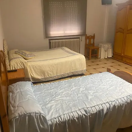 בית הארחה Pension Paris *